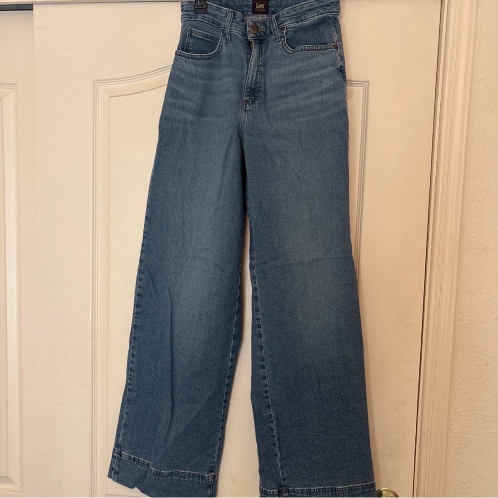 Wide leg Lee jeans